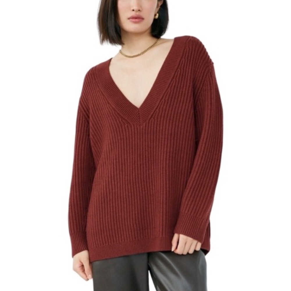 Aritzia Babaton Roger Oversized Merino Wool V-Neck
Sweater Size XS
